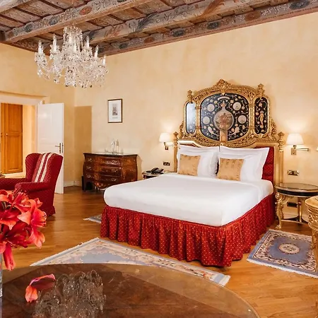 فندق Alchymist Grand And 5*